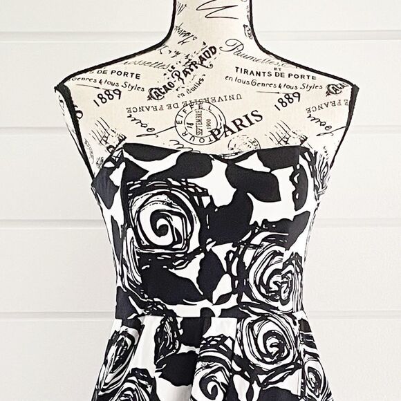 Strapless Black & White Sheath Dress With Roses S - Picture 4 of 9